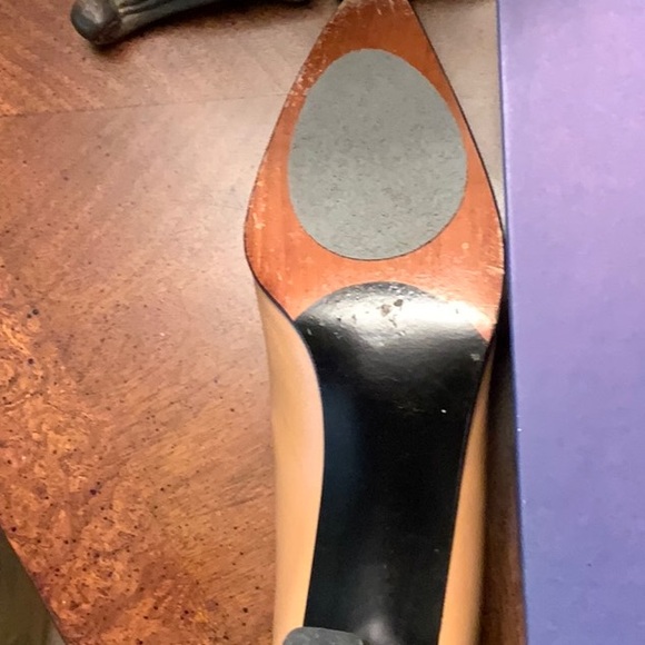 Stuart Weitzman Camel Kid Pumps - Picture 9 of 10